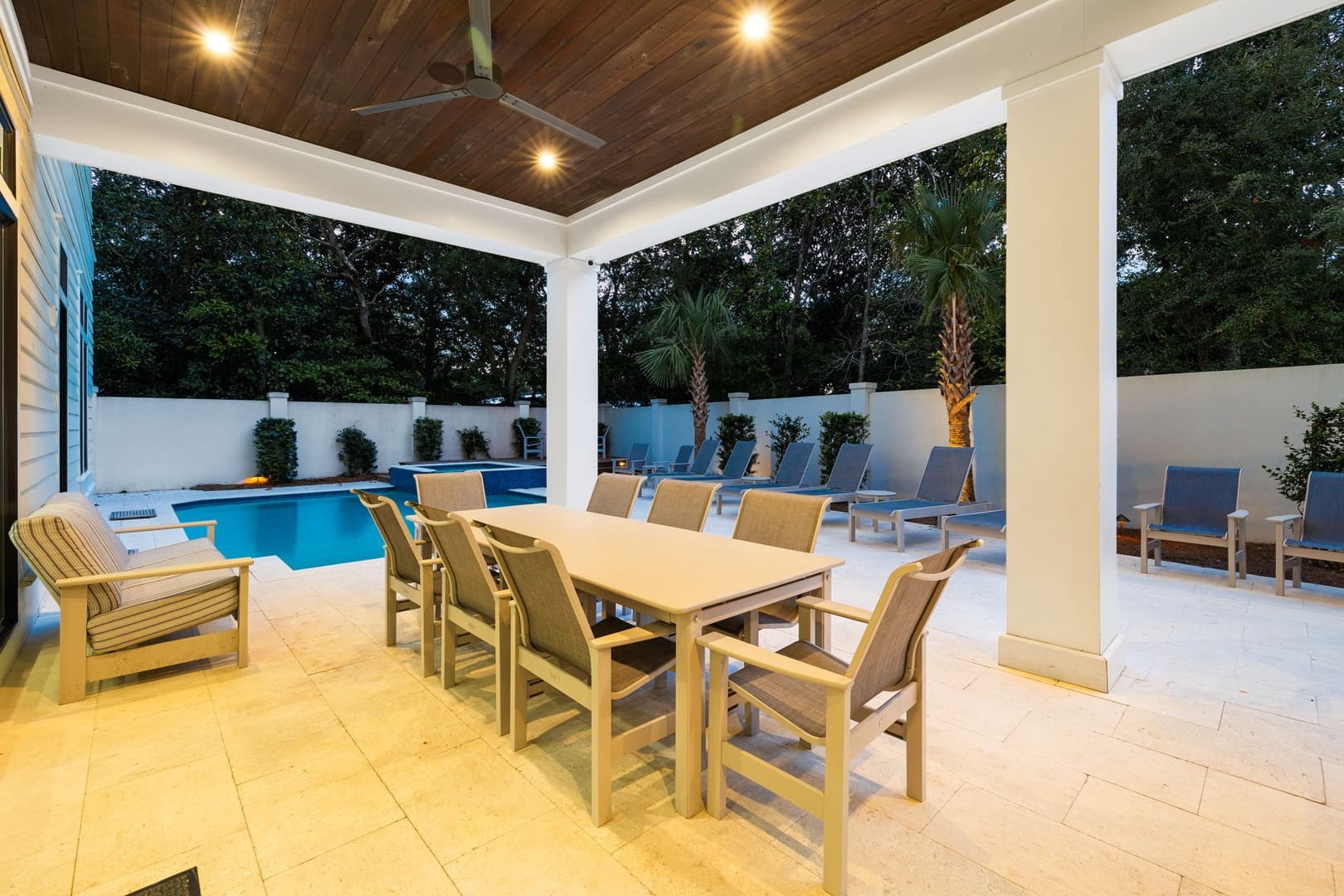 Social Manor - Image 46