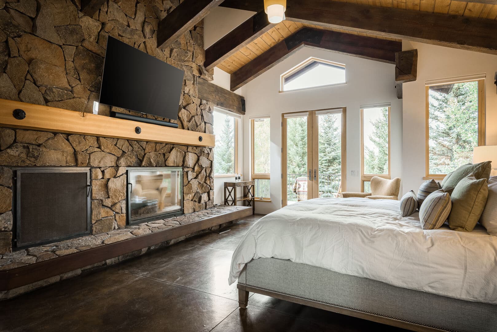 Elkhorn Estate - Image 13