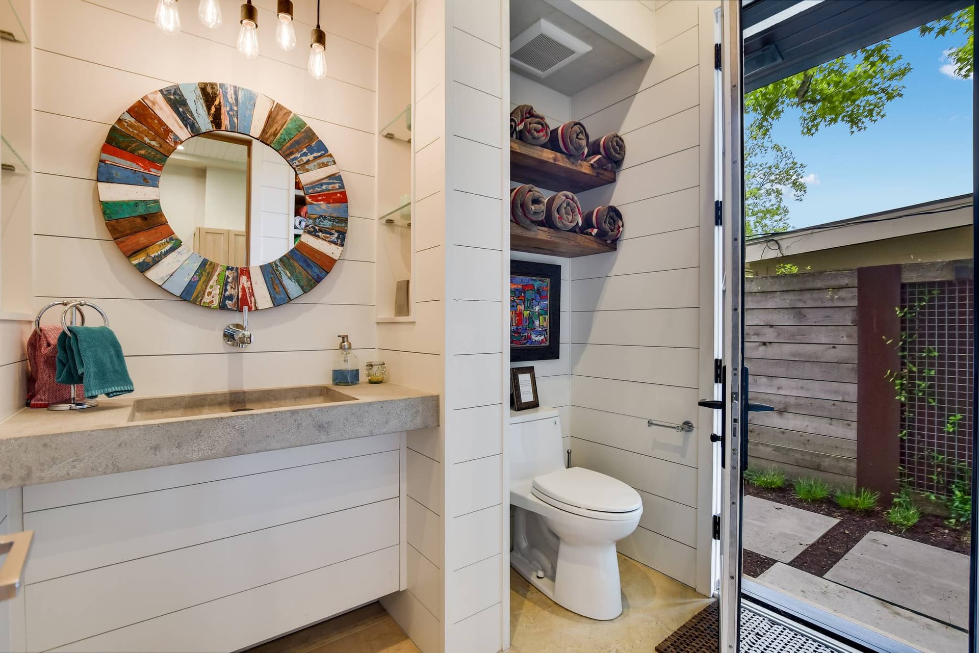 Lakeside on Lake Austin - Image 16