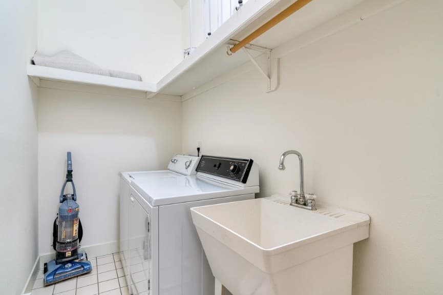 Emerald Elk at Village Creek - Image 16