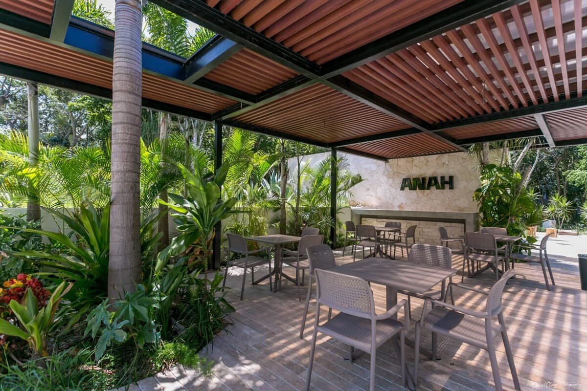 Anah Solace - Image 2