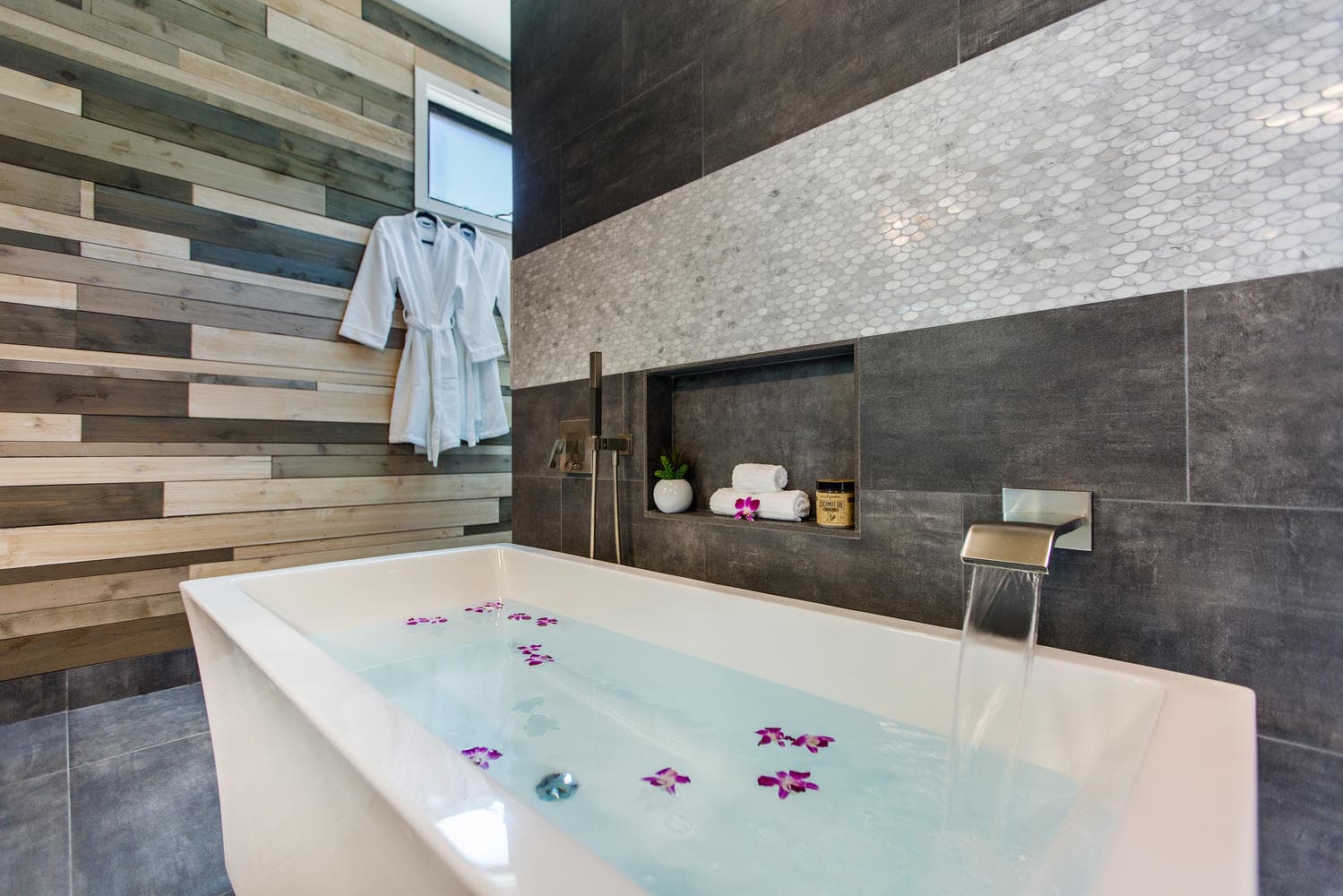 Aloha Nalu - Image 10