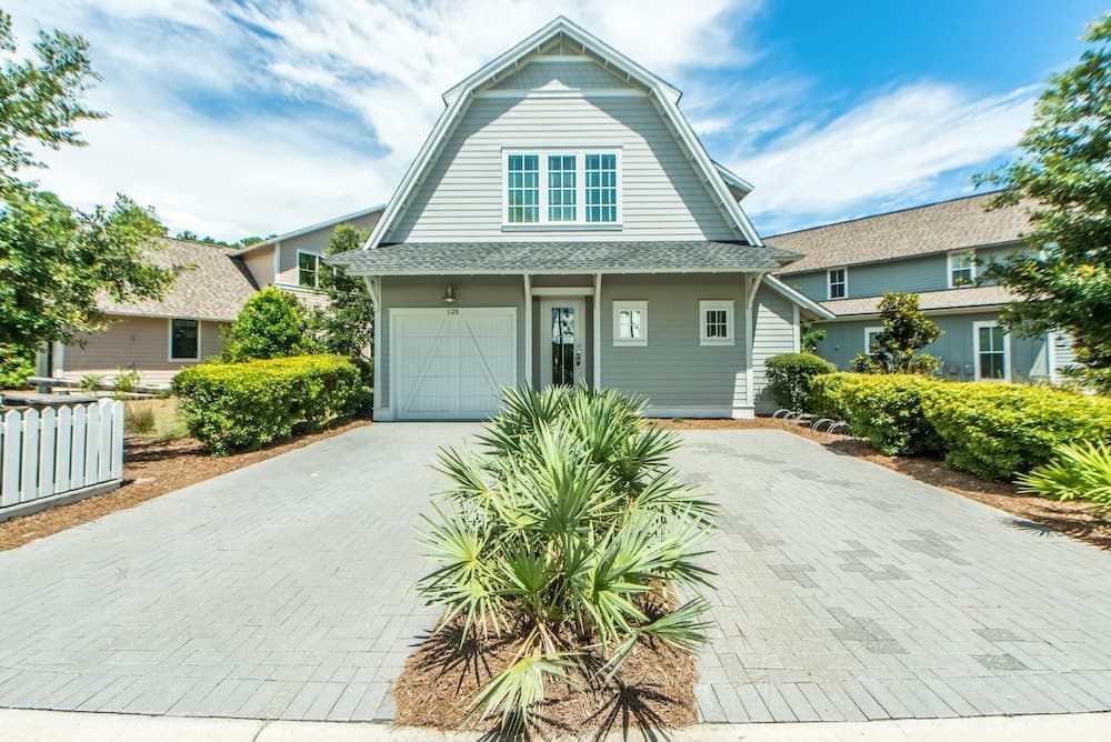 Anchors Up - Image 14