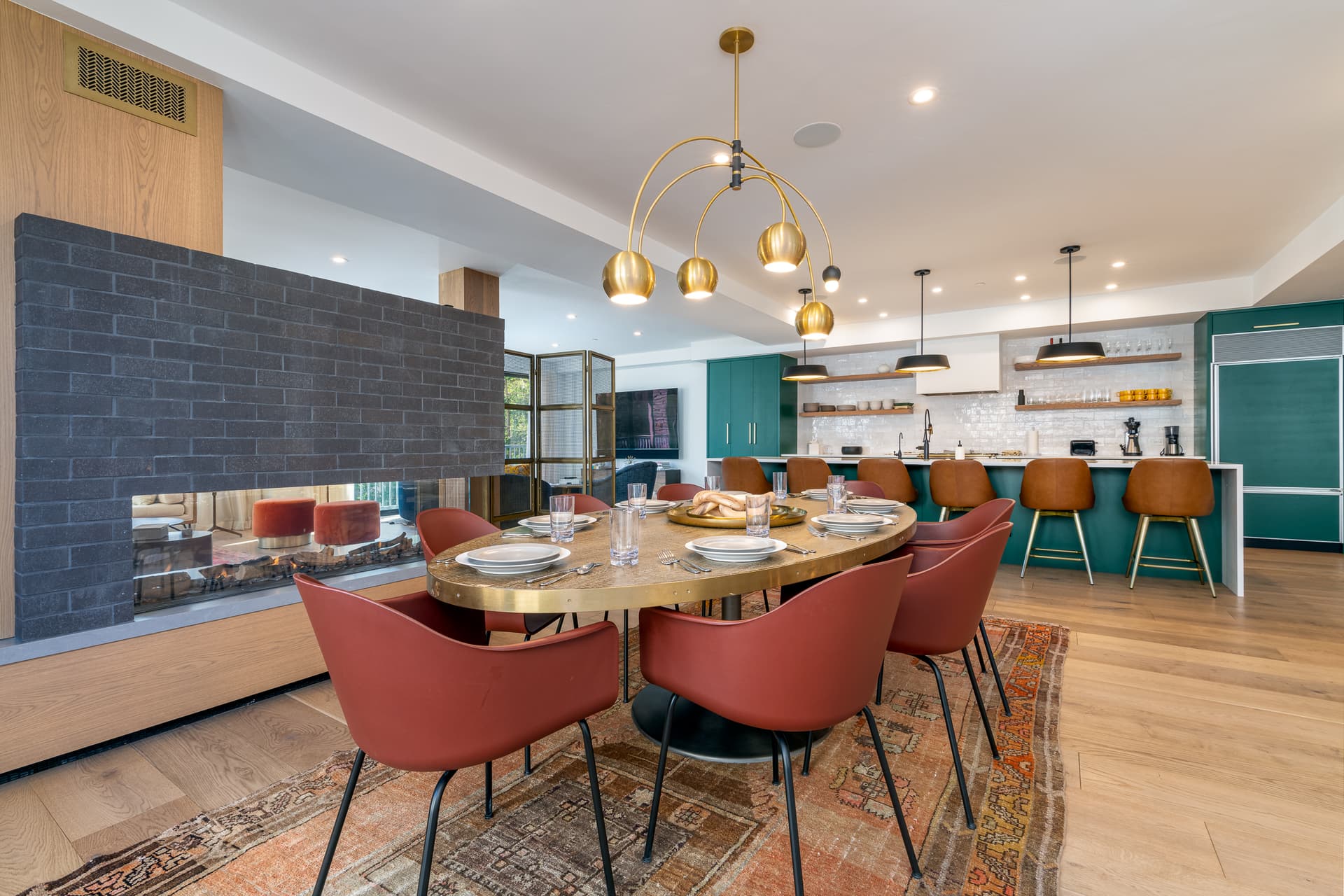 Sky High at the Plaza - Image 4