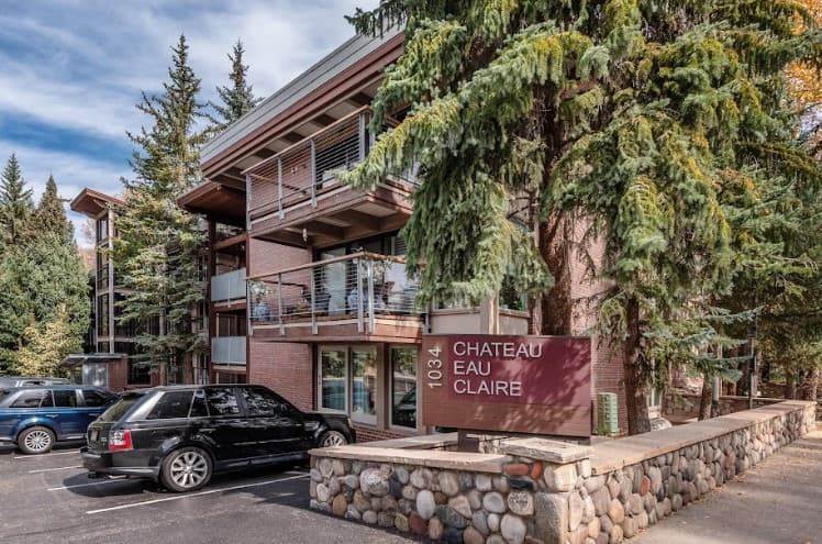 East Cooper Townhome - Image 9