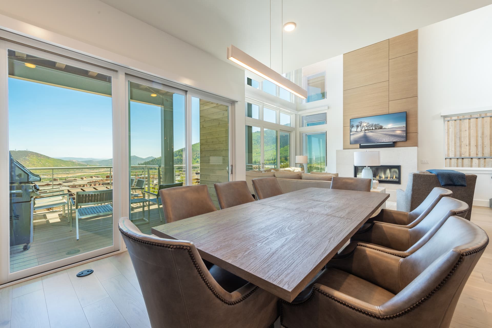 Apex Residences #1701 - Image 9