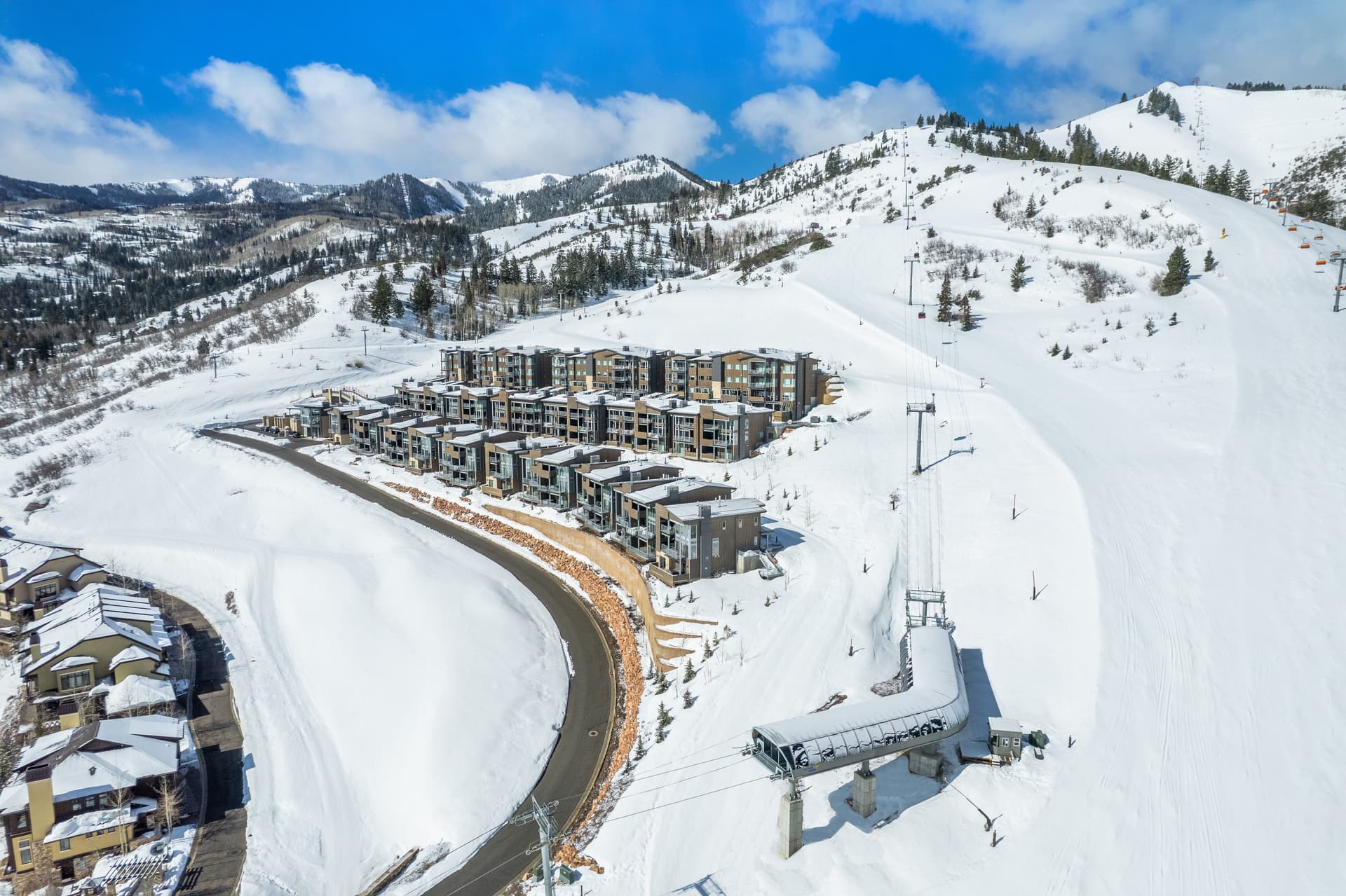 Apex Residences #1701 - Image 3