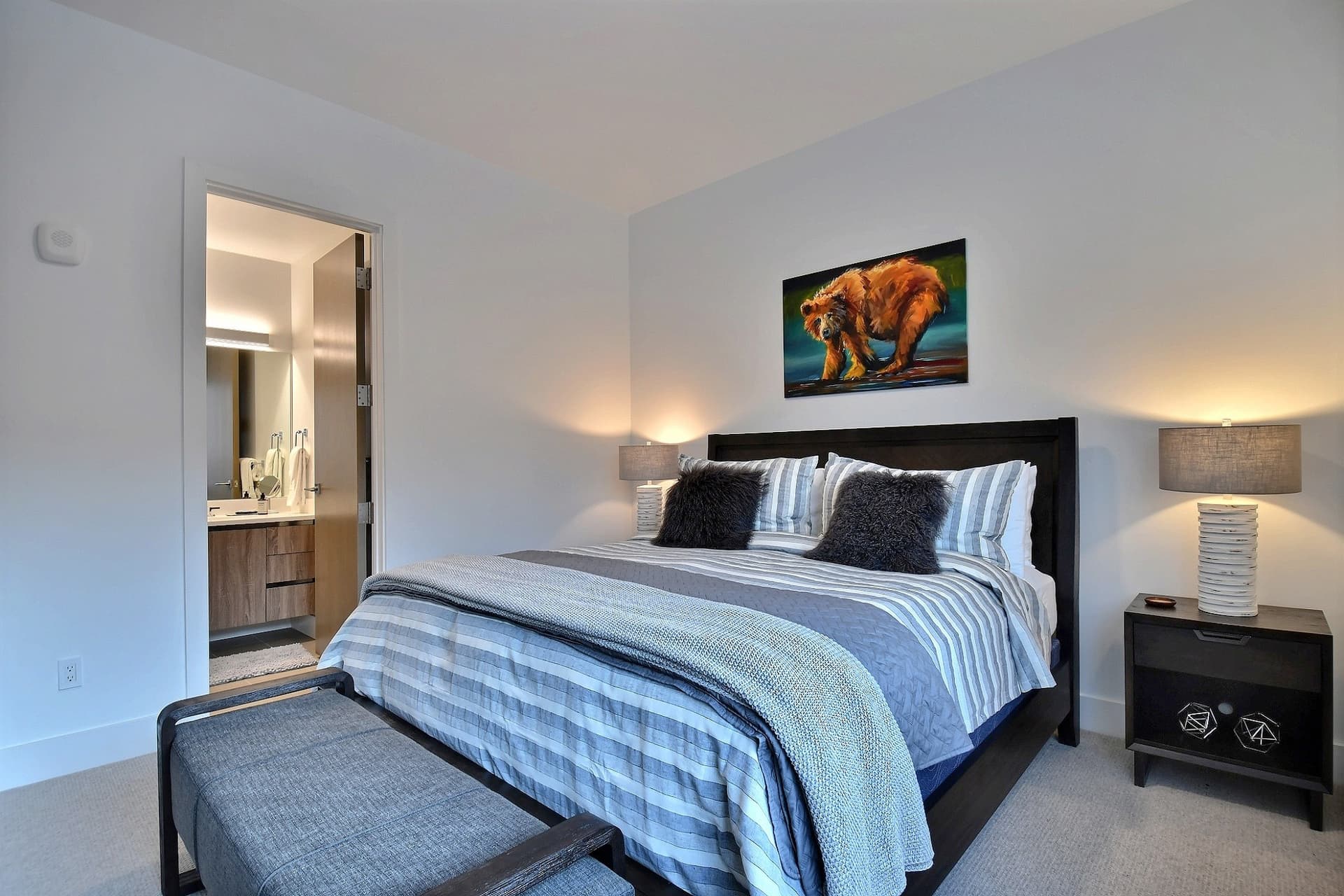 Apex Residences #2201 - Image 31