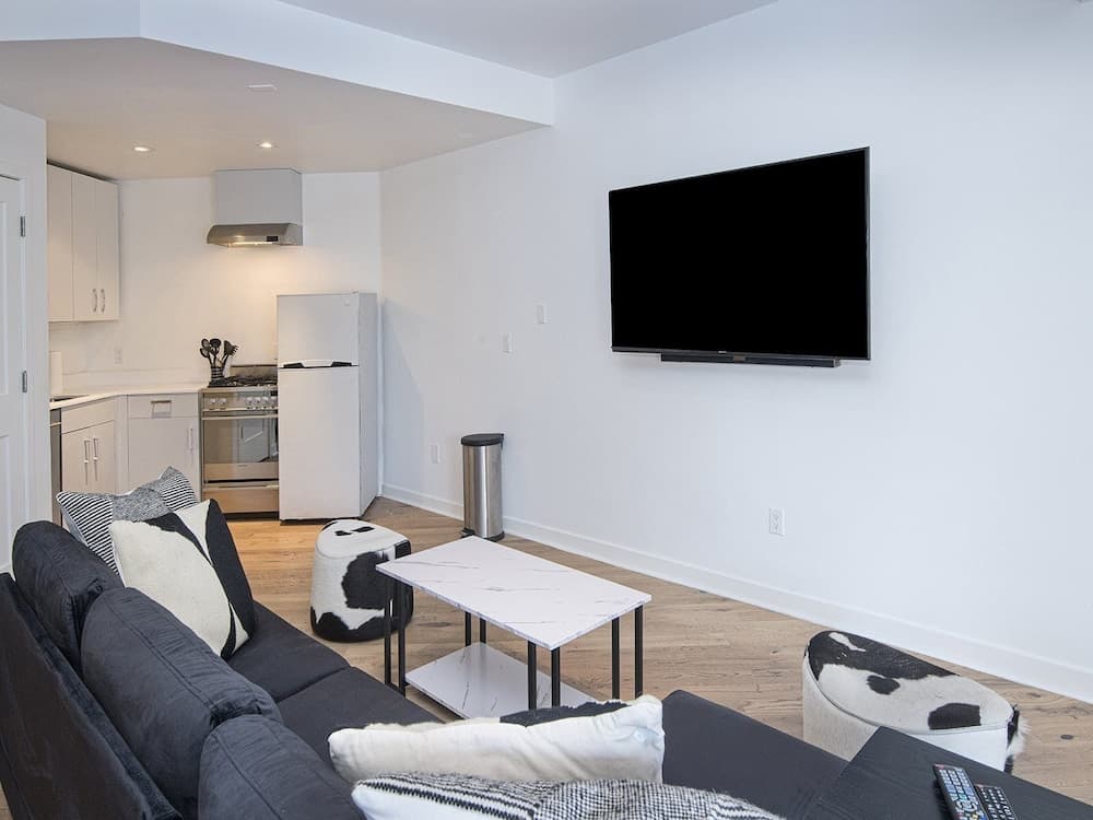 Apres Chalet - Image 12