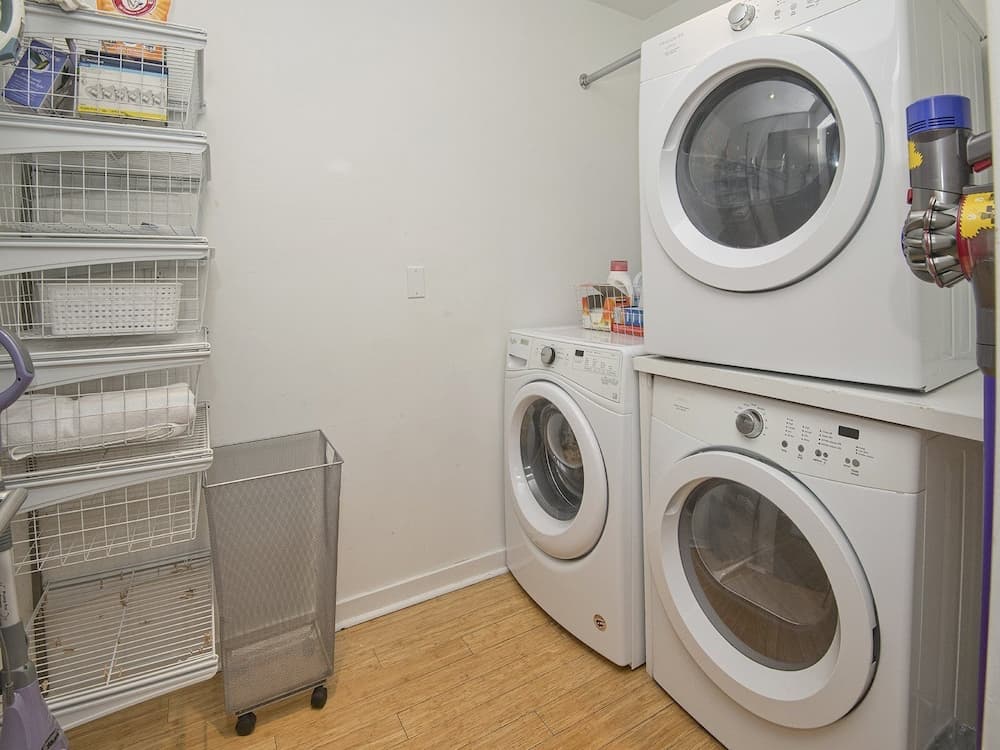 Apres Chalet - Image 85