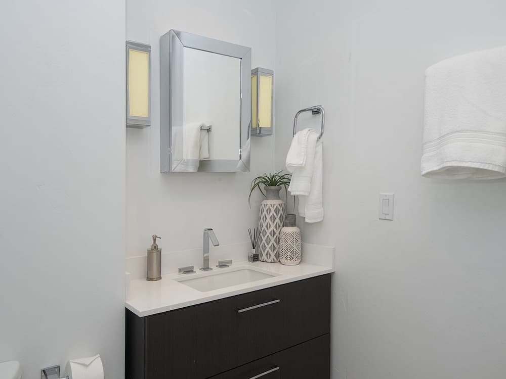 Apres Chalet - Image 66