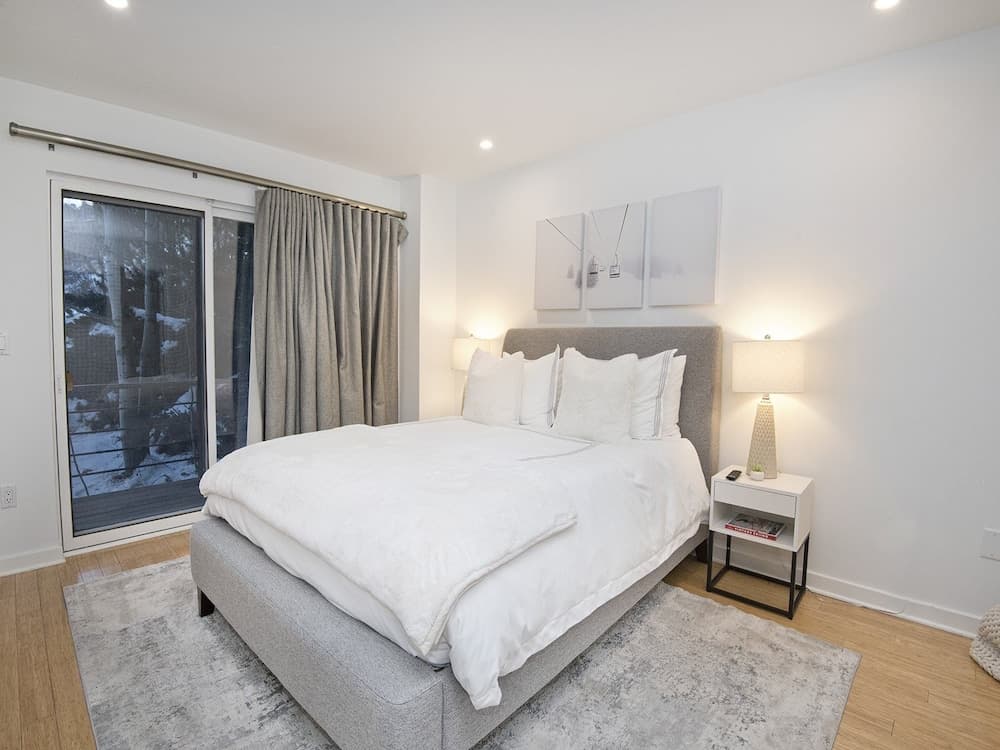 Apres Chalet - Image 40