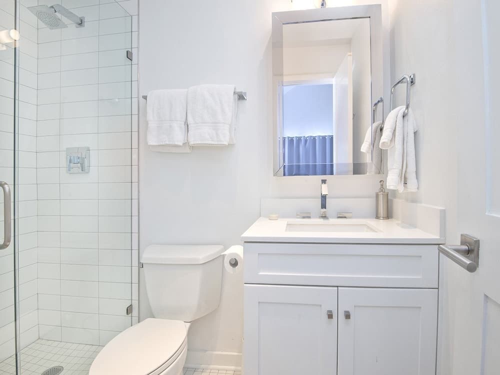 Apres Chalet - Image 82