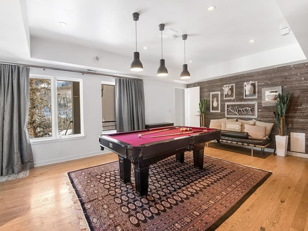 Apres Chalet - Image 20