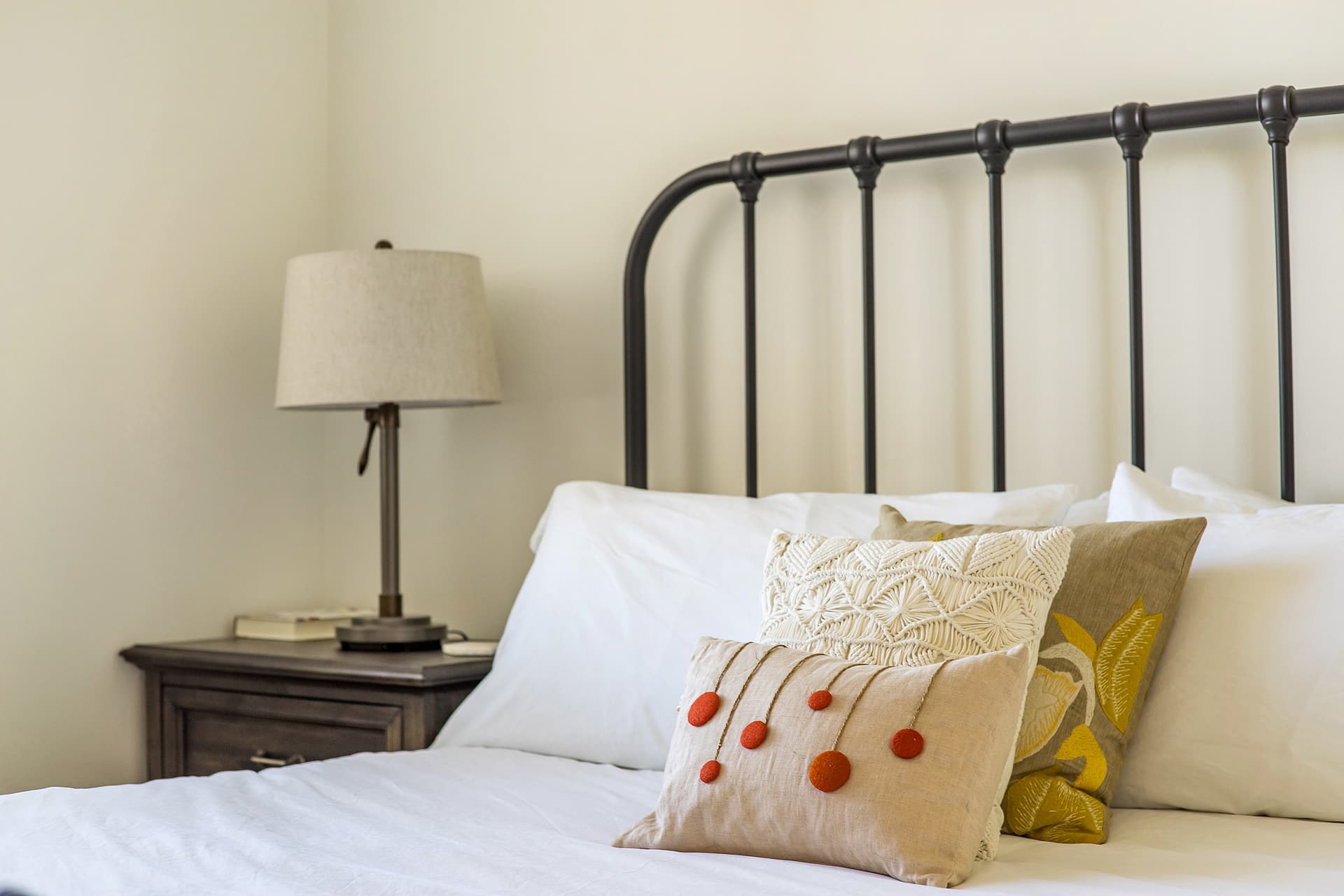 Frontier Farmhouse - Image 28