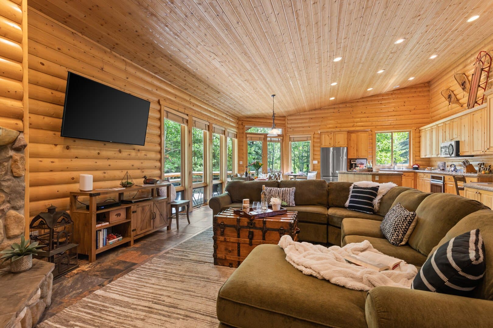 Snow Cloud Villa - Image 1