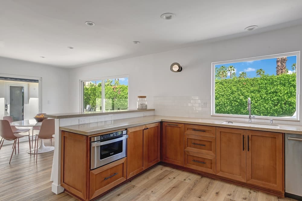 Arch House - Image 10