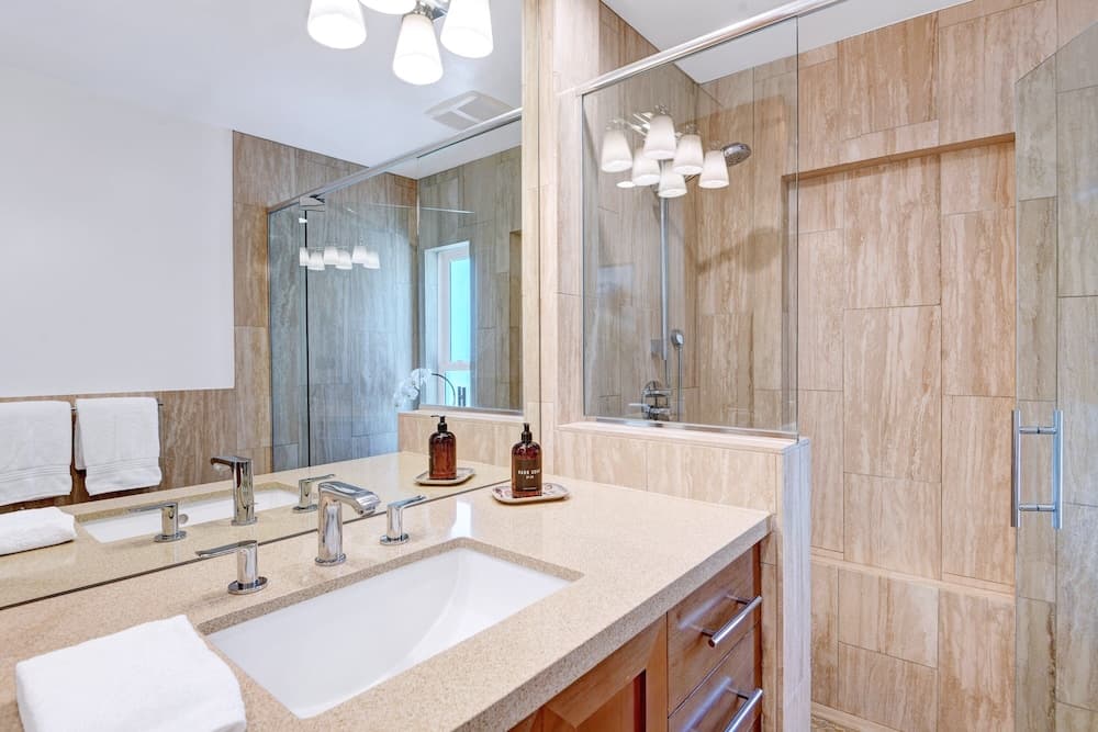 Arch House - Image 14