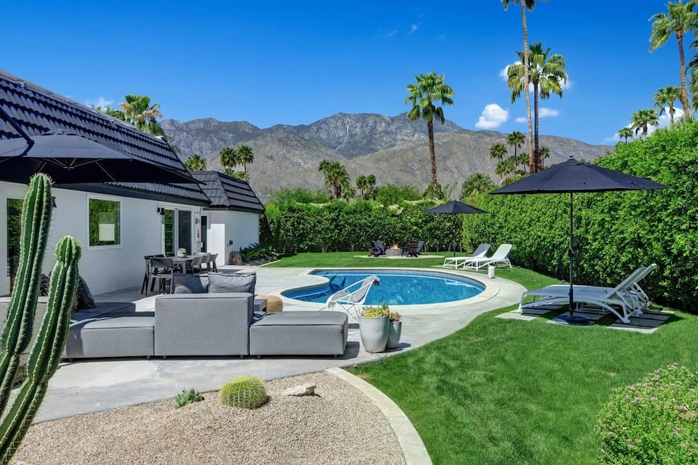 Arch House - Image 20