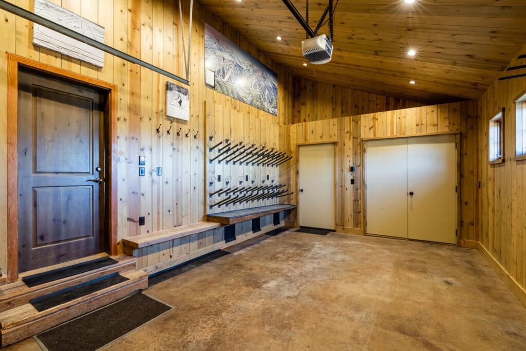 Renegade House - Image 17