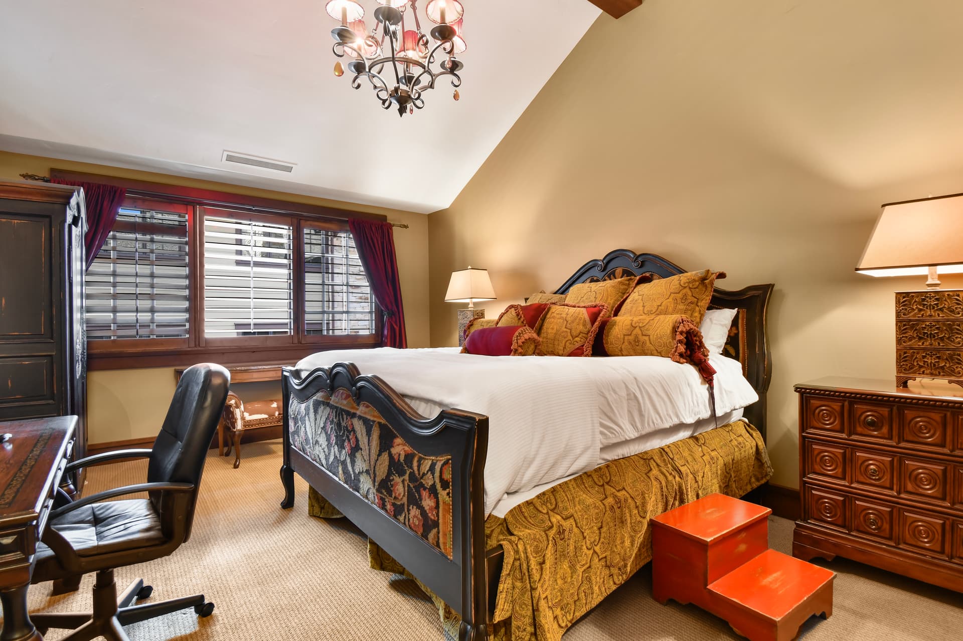 Arrowleaf Penthouse - Image 6