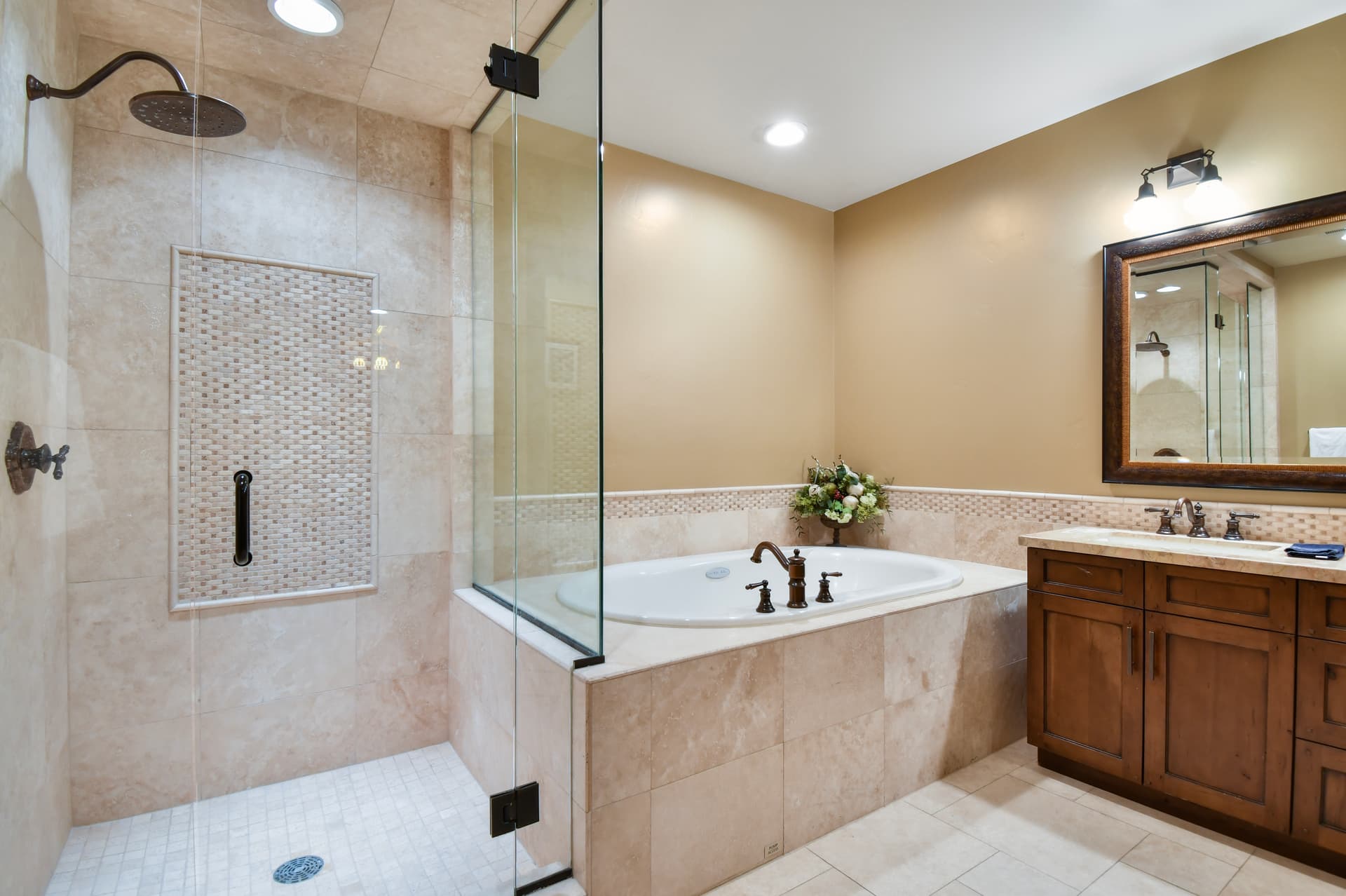 Arrowleaf Penthouse - Image 8