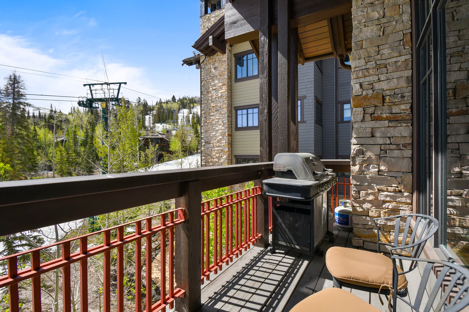 Arrowleaf Penthouse - Image 2