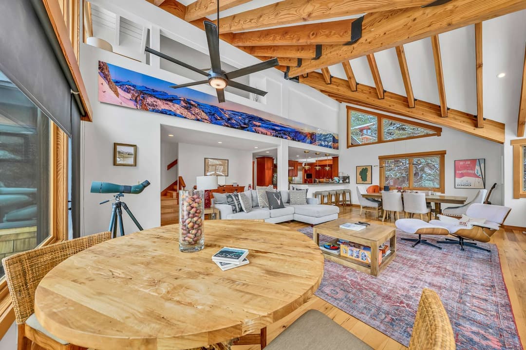 Stunning Mountain Gem - Image 9