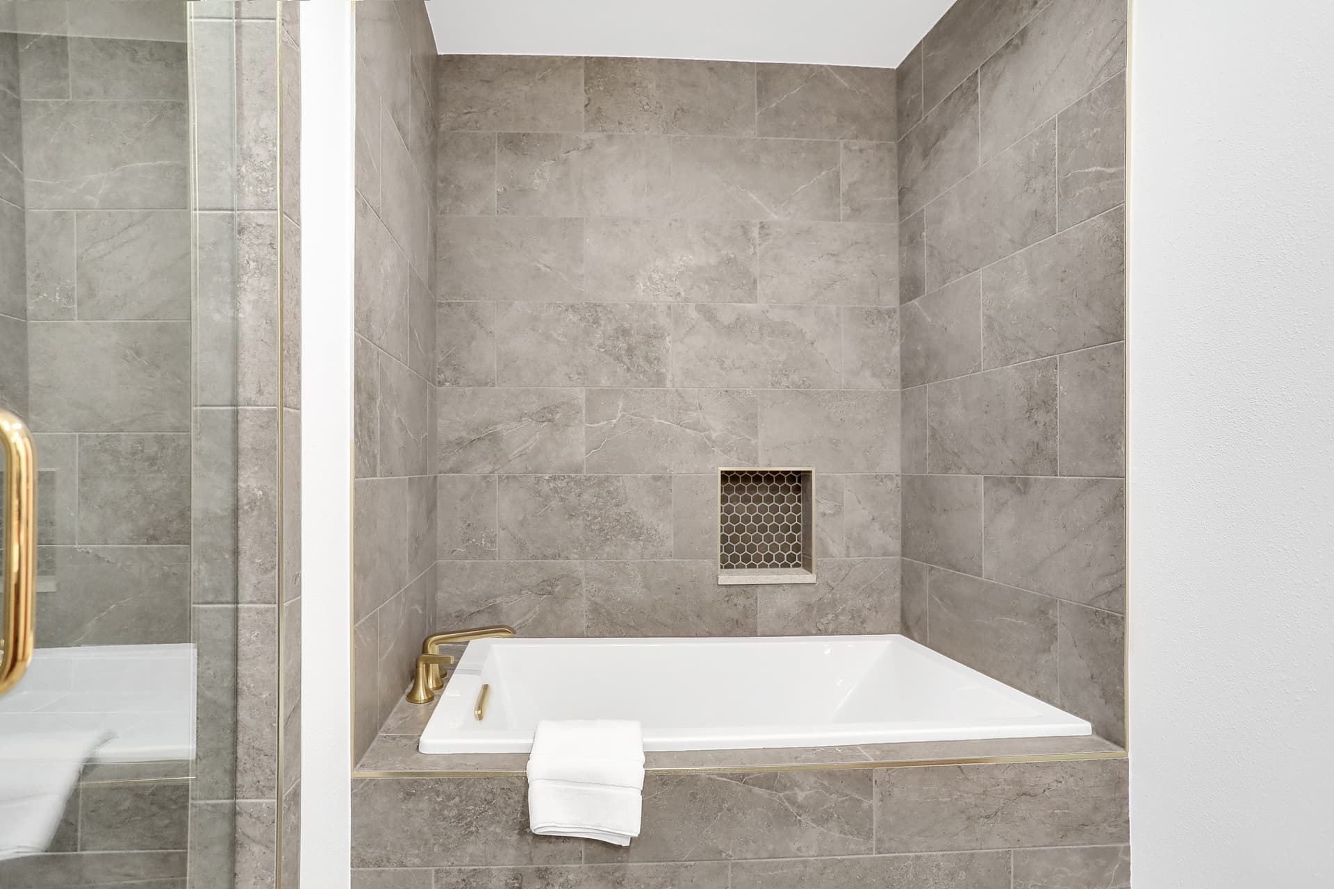 Atriums #26 - Image 30