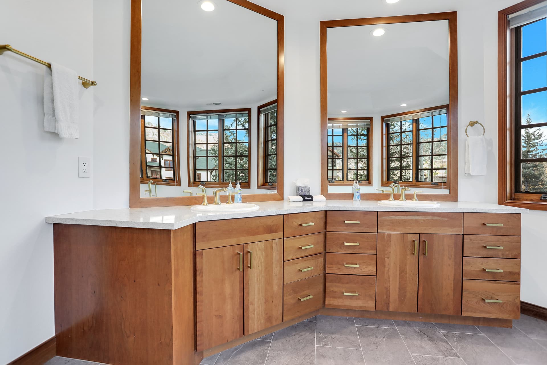 Atriums #26 - Image 41