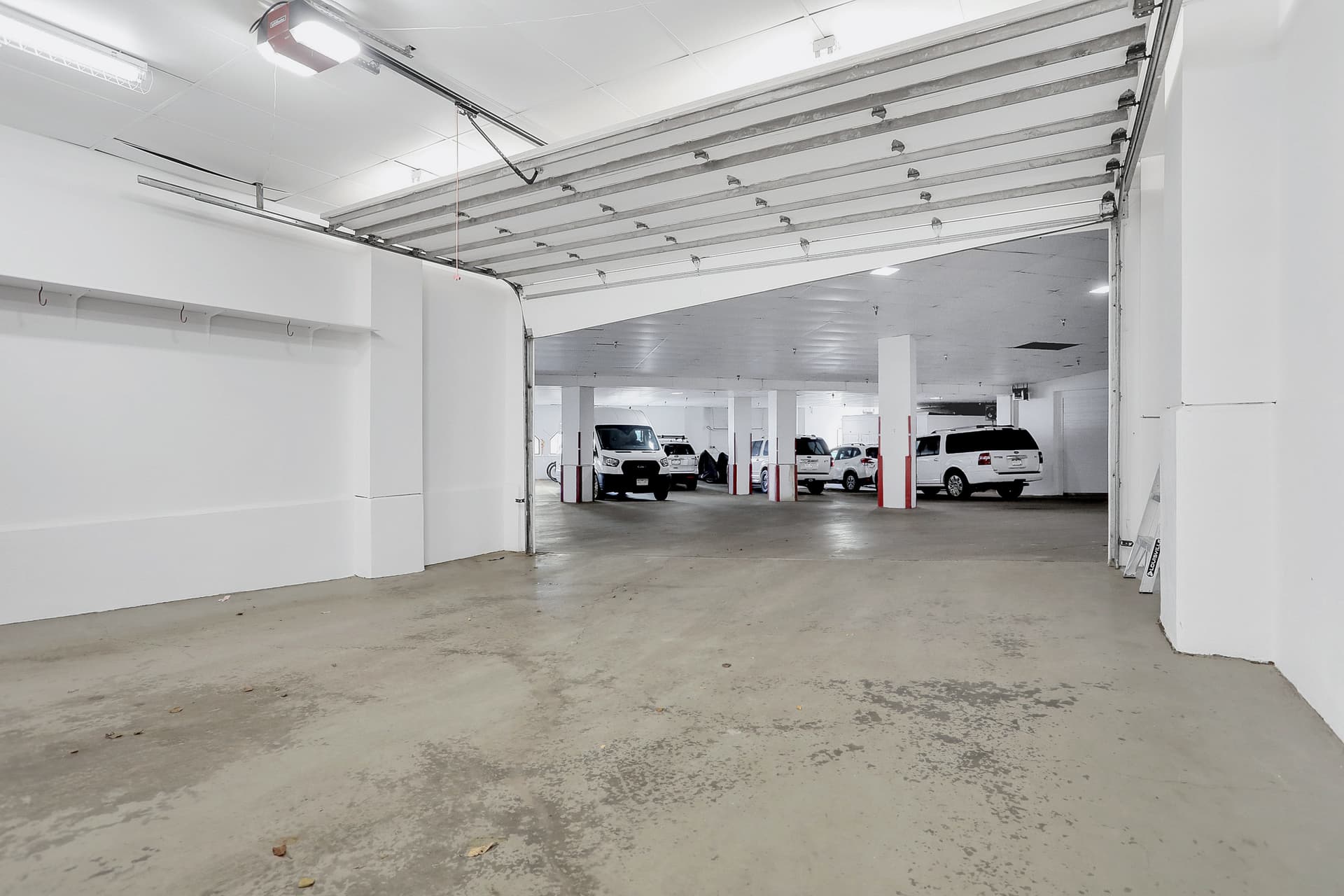 Atriums #26 - Image 60