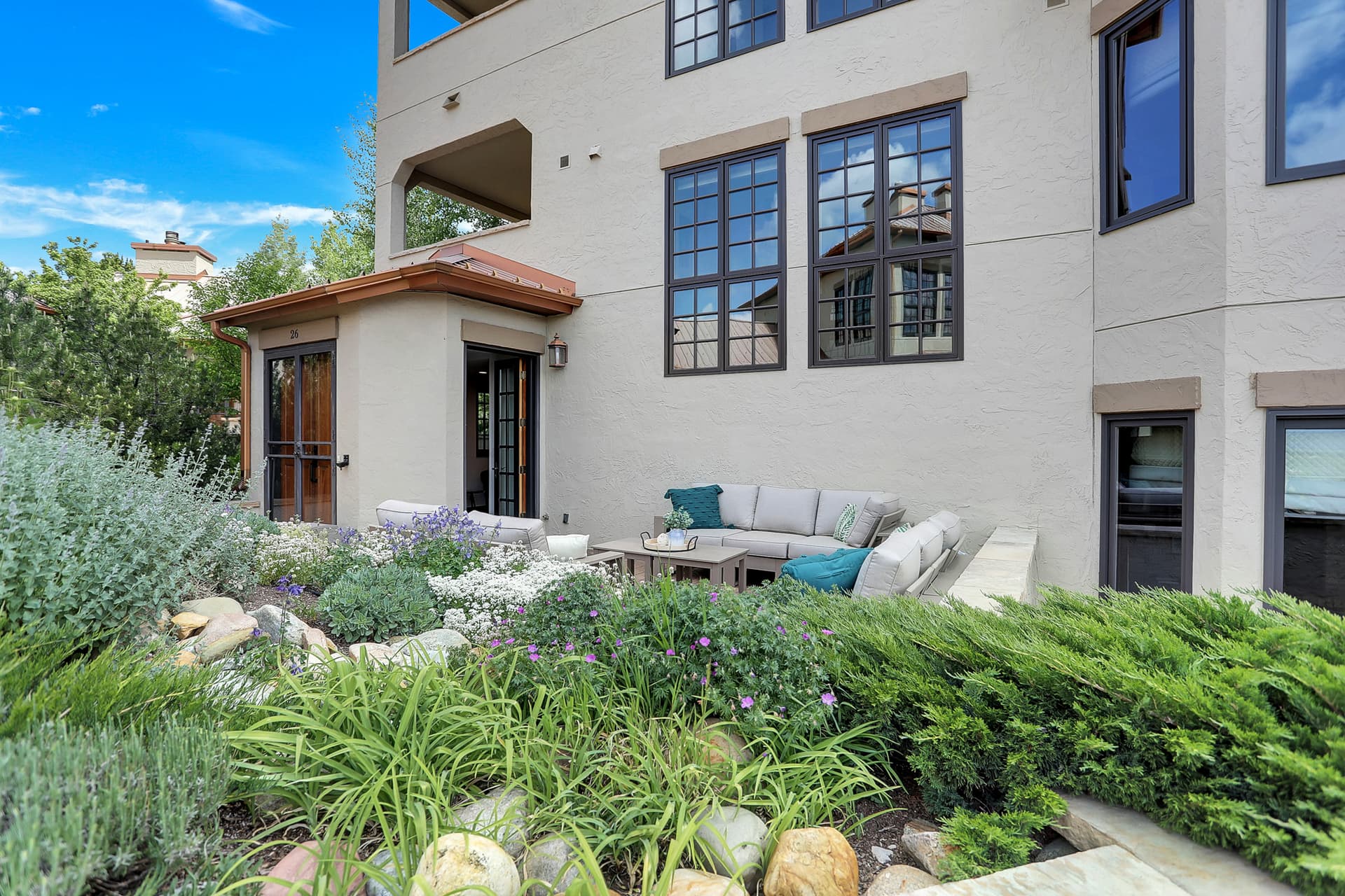 Atriums #26 - Image 79