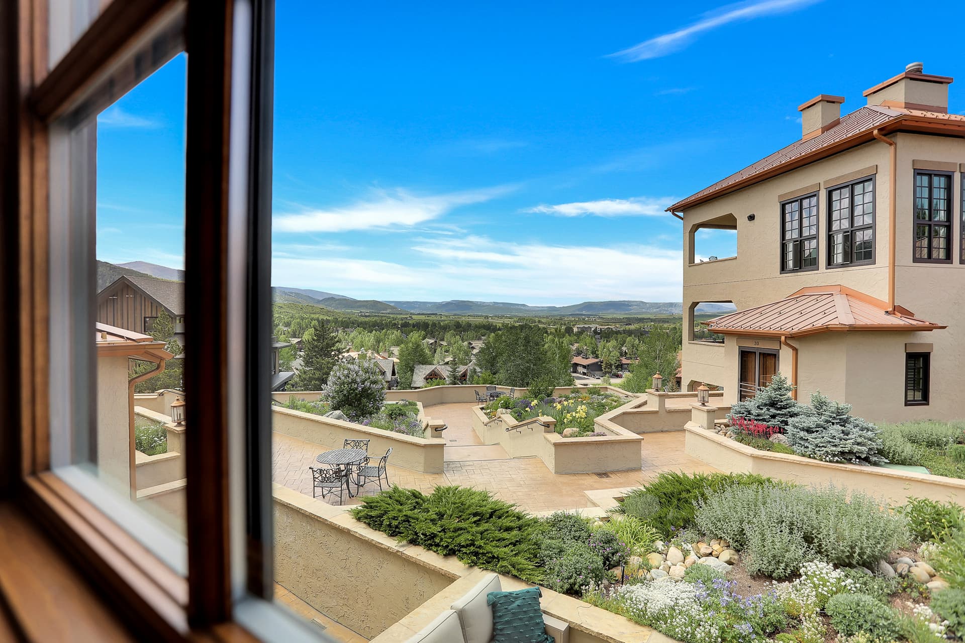 Atriums #26 - Image 84