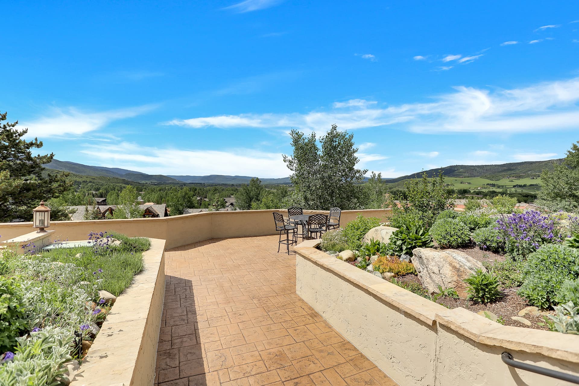 Atriums #26 - Image 85