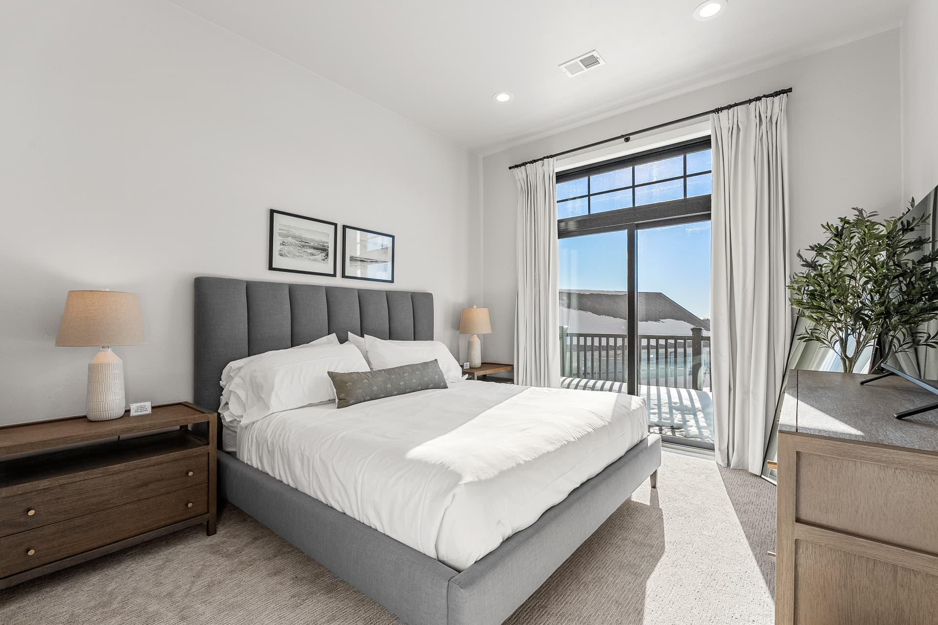 Anchor Point Condo - Image 4