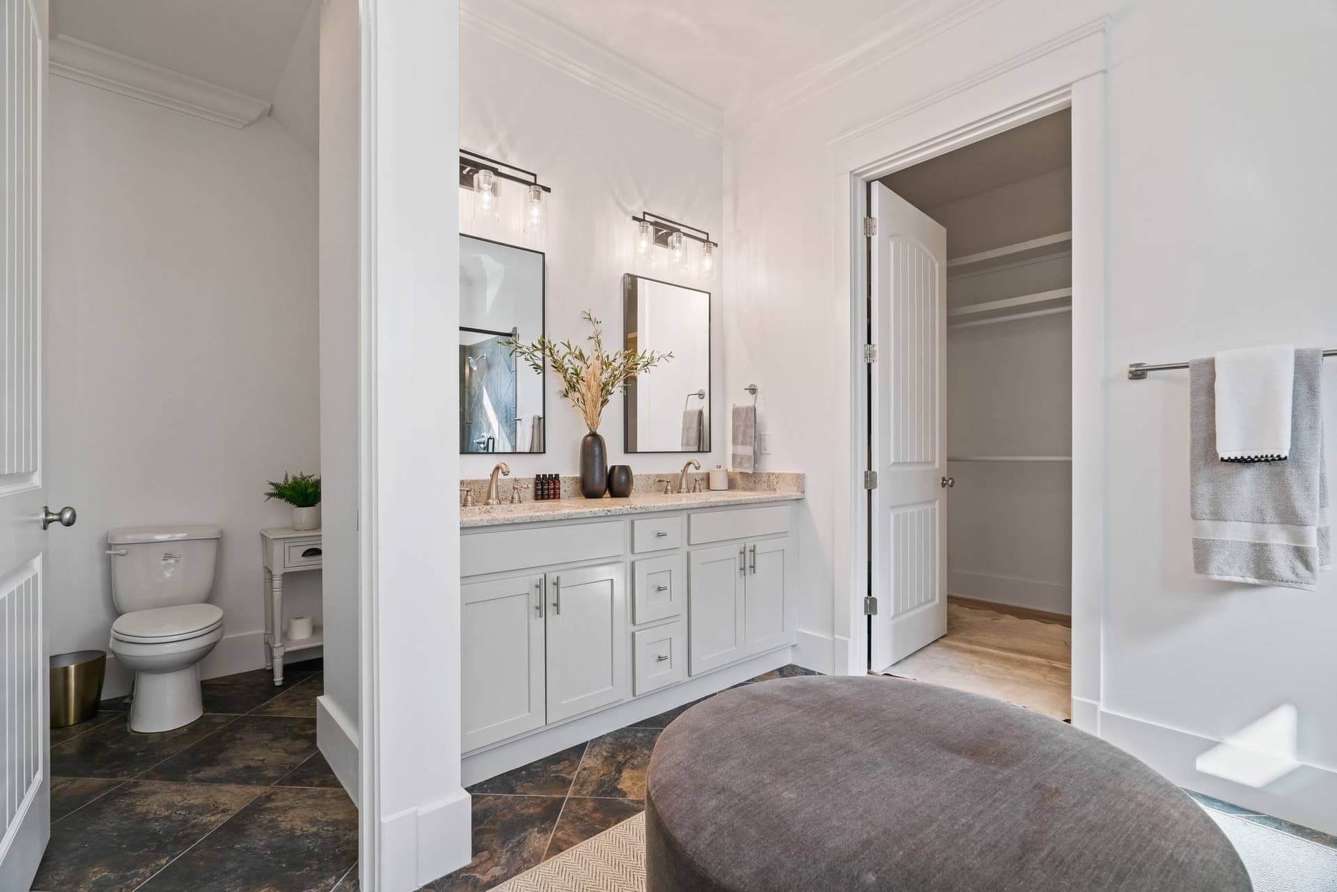 Nashville Lombardy - Image 63