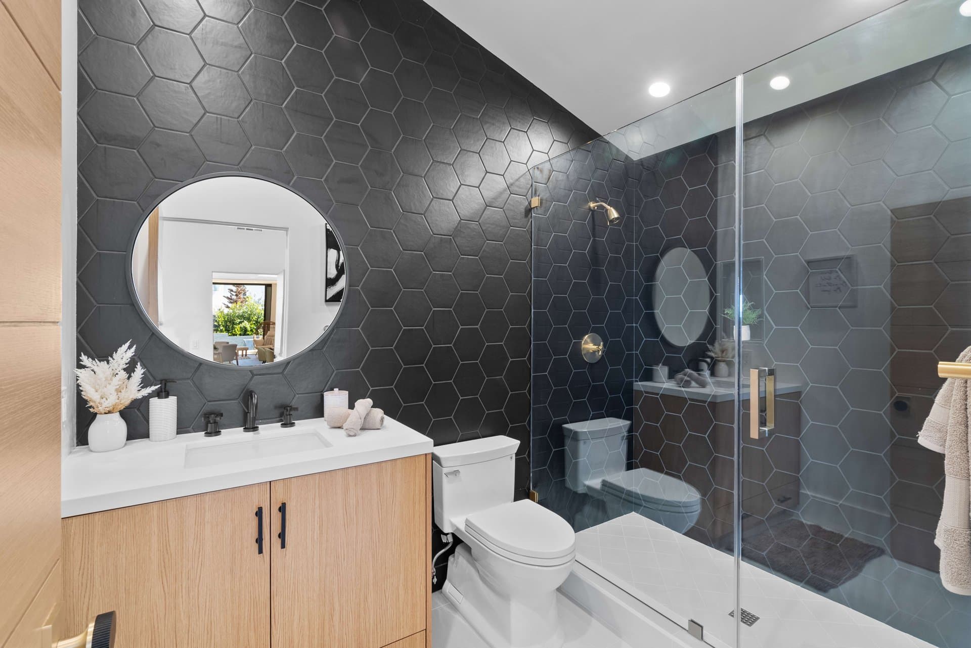 Lake Street - Image 28