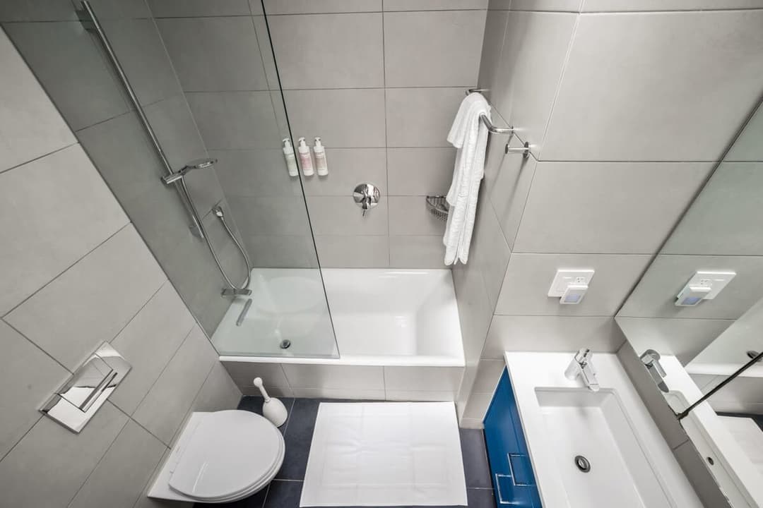 Gates Grove - Image 64