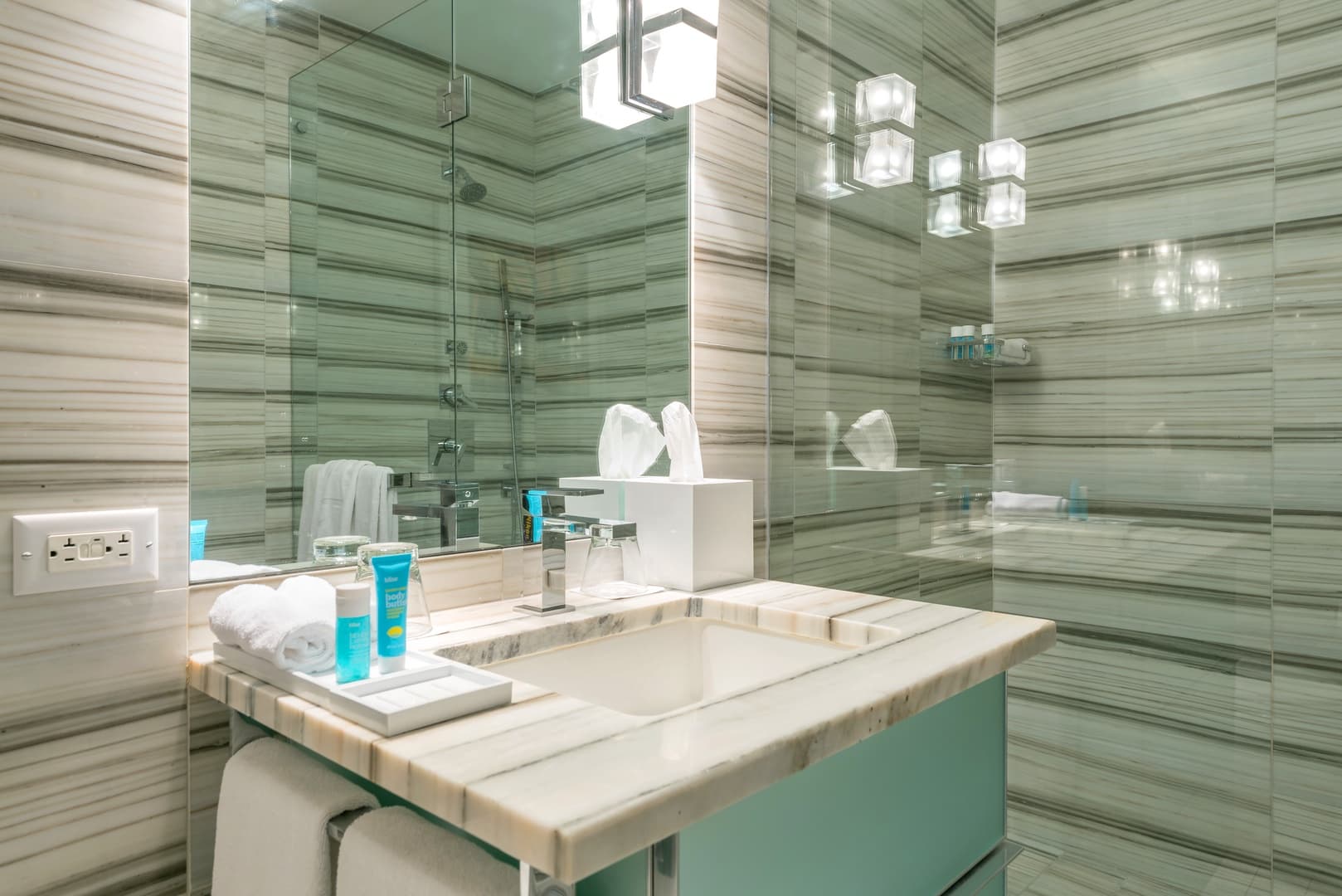 W South Beach Residence #828 - Image 16