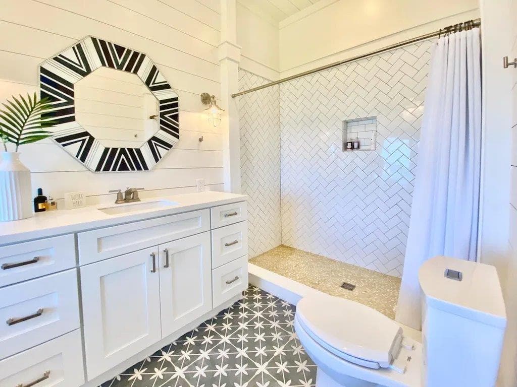 Azure Banks - Image 9