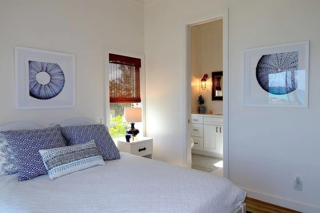 Azure Banks - Image 13