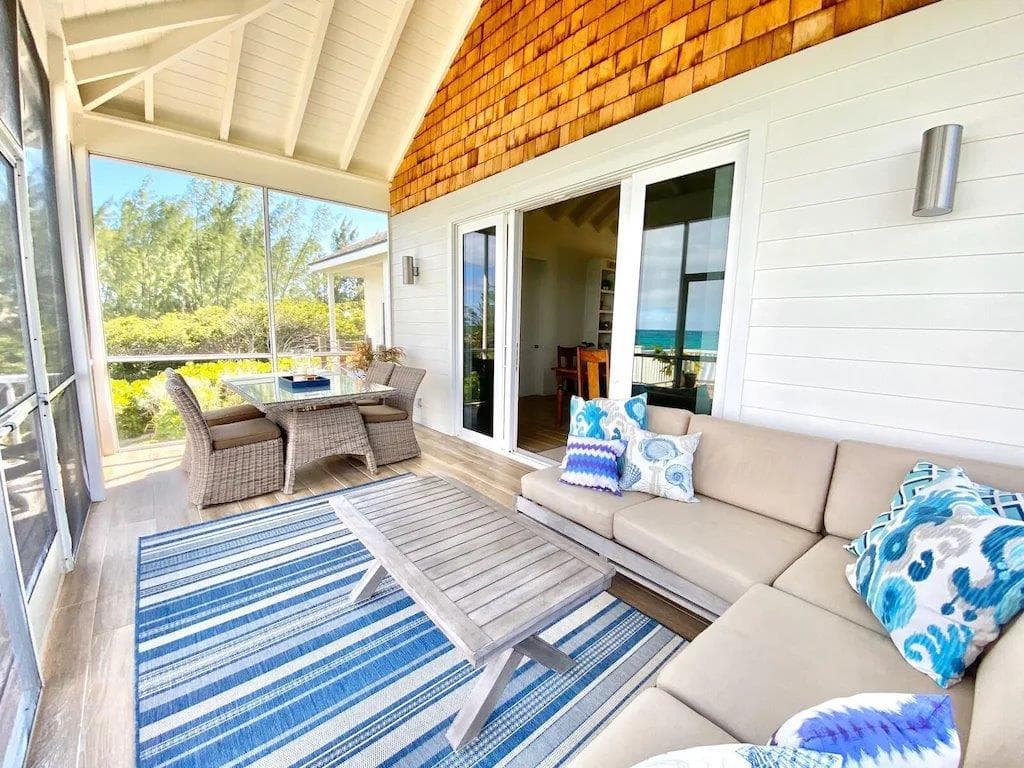 Azure Banks - Image 16