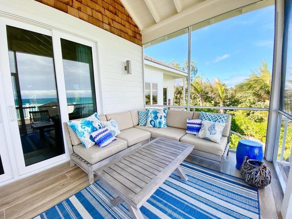 Azure Banks - Image 15