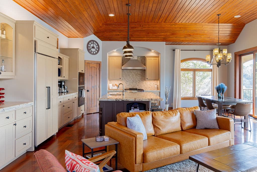 Stairway to Heaven House - Image 6