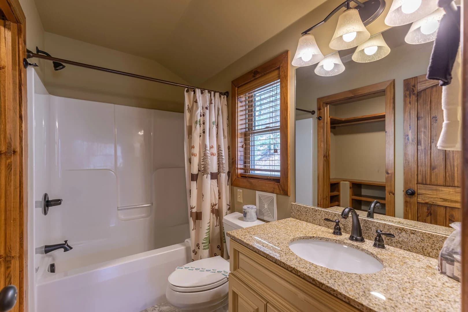 Skyland Cabin - Image 18