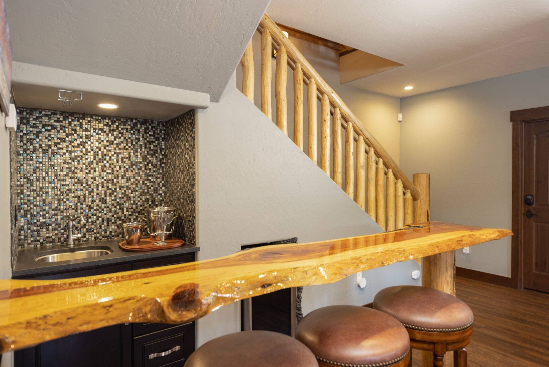 Pine Ridge Cabin - Image 13