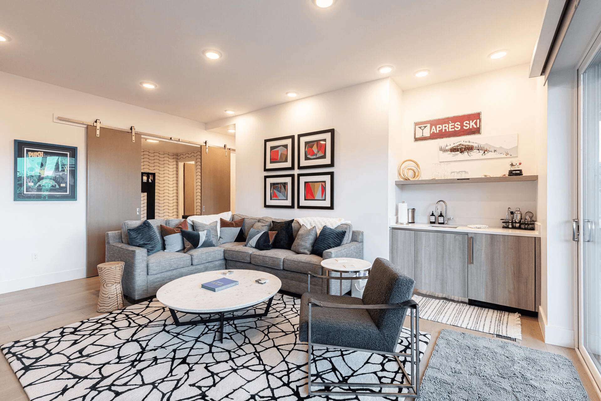 Apex #208 - Image 5