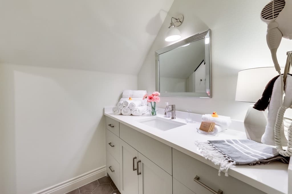 Hill Country Hideaway - Image 35