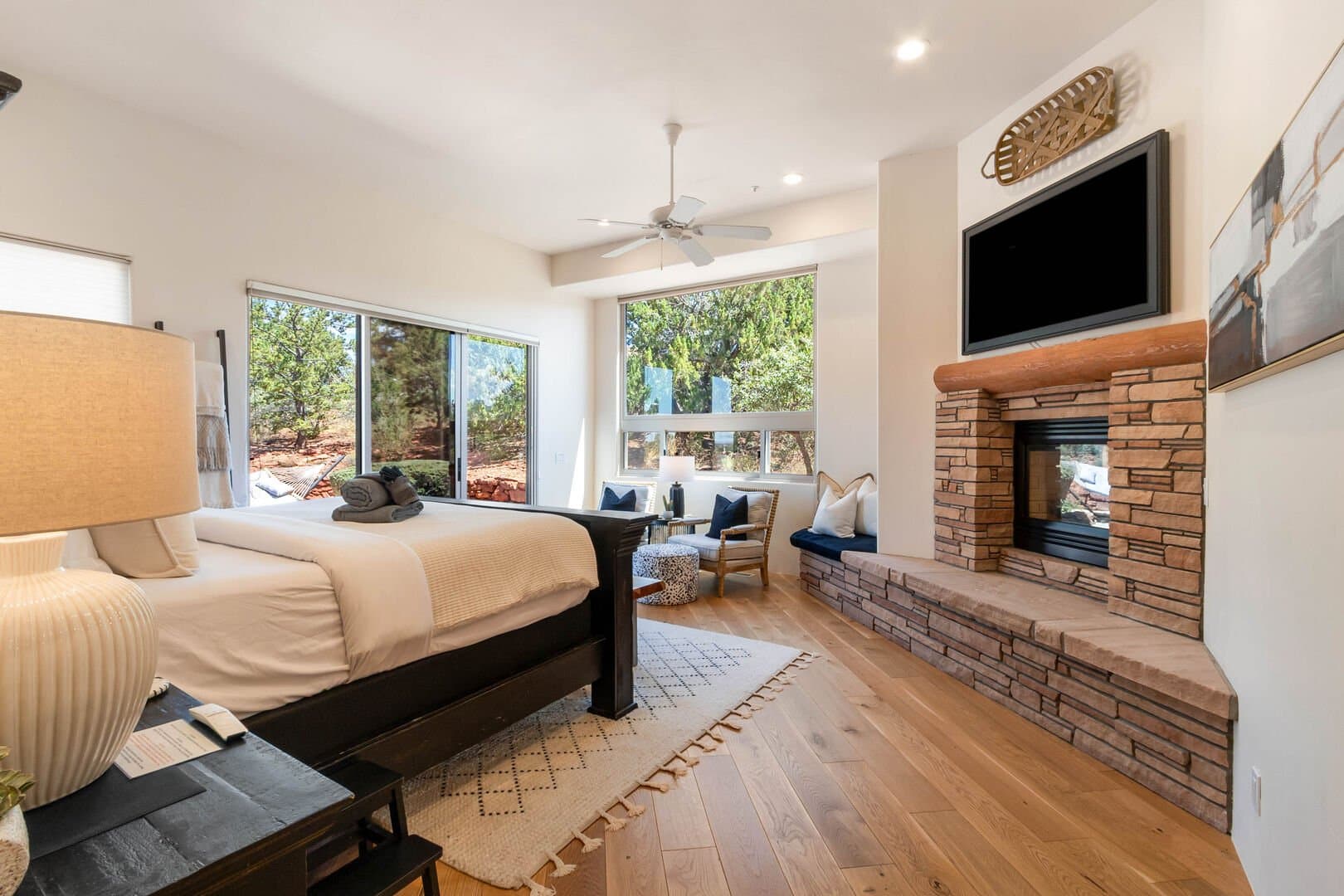 West Chateau - Image 60