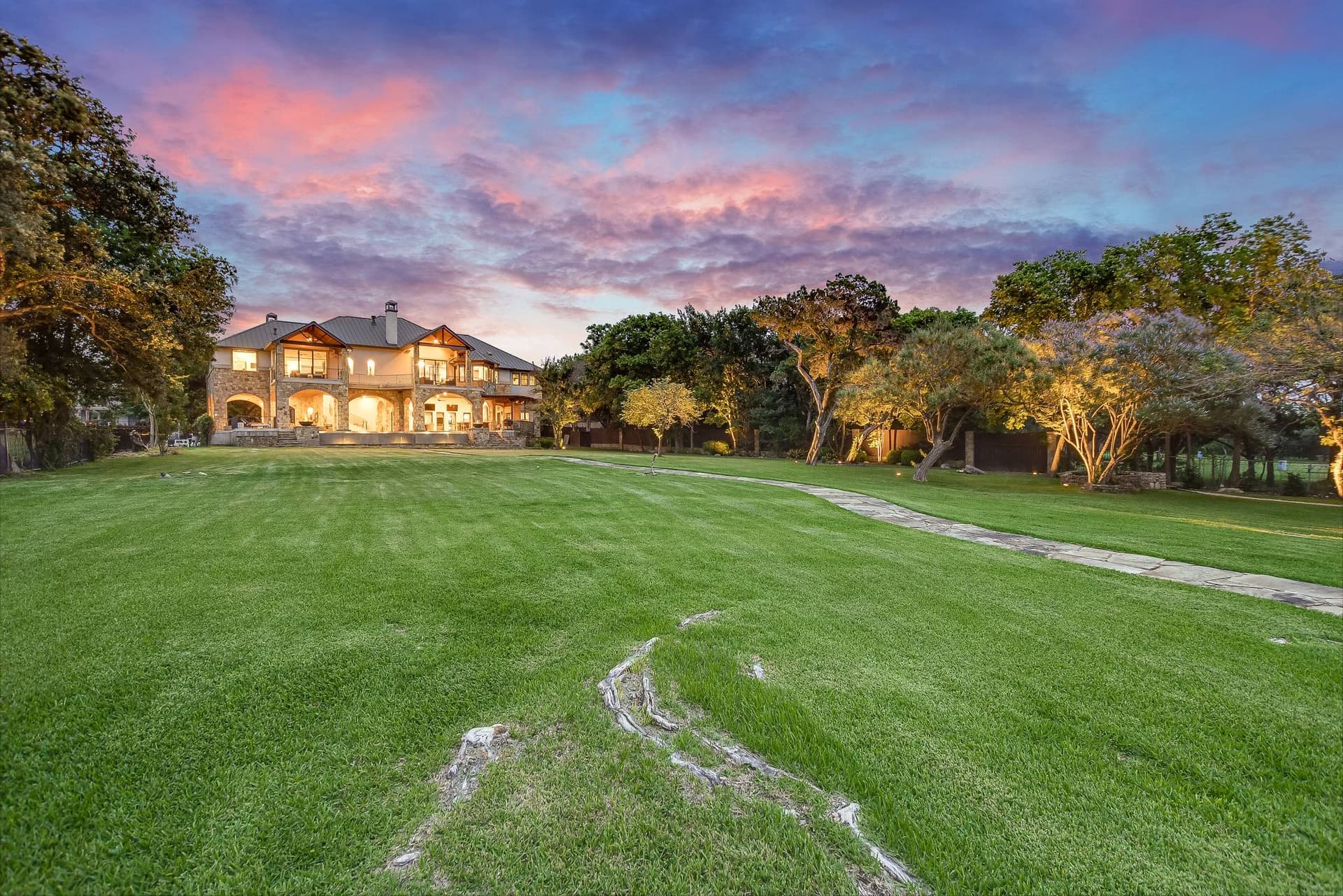 Sunset Point on Lake Travis - Image 3